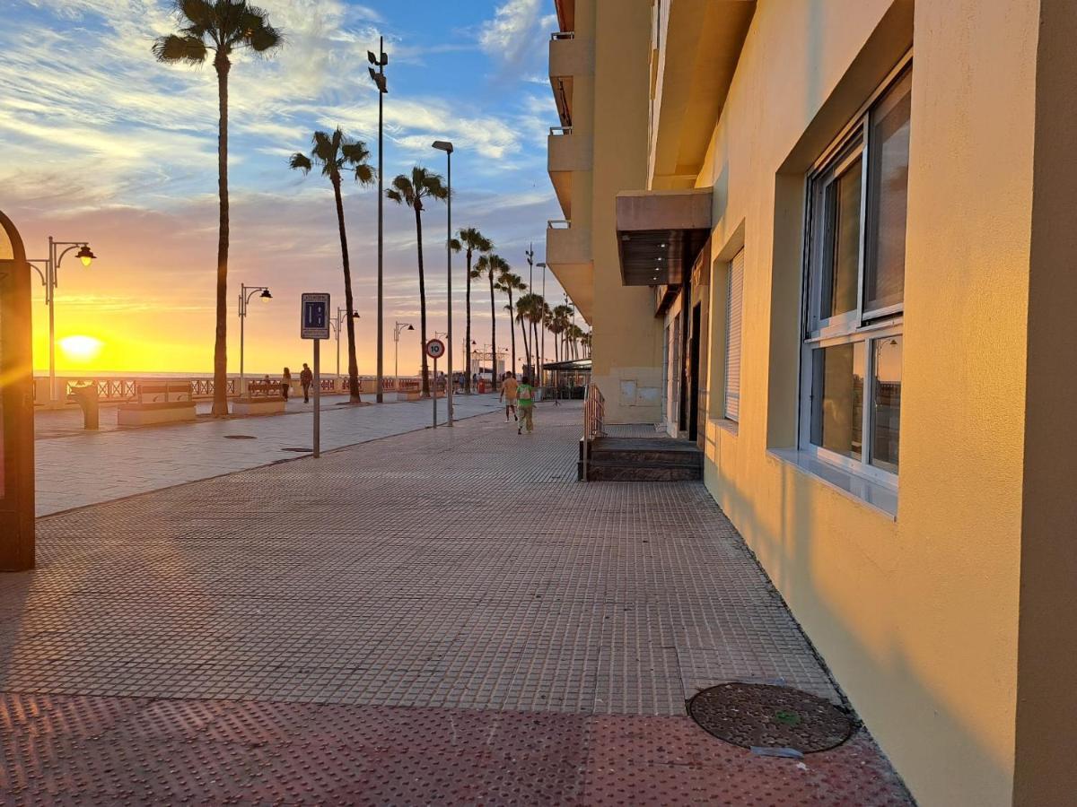 Maritimo28 Apartment Cadiz Exterior photo